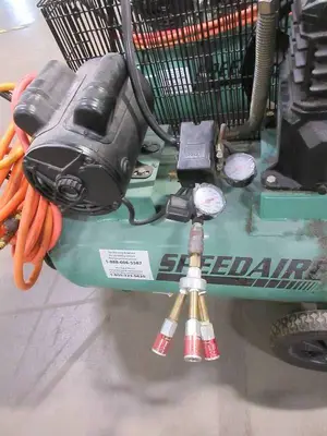 SPEED AIRE AIR COMPRESSOR