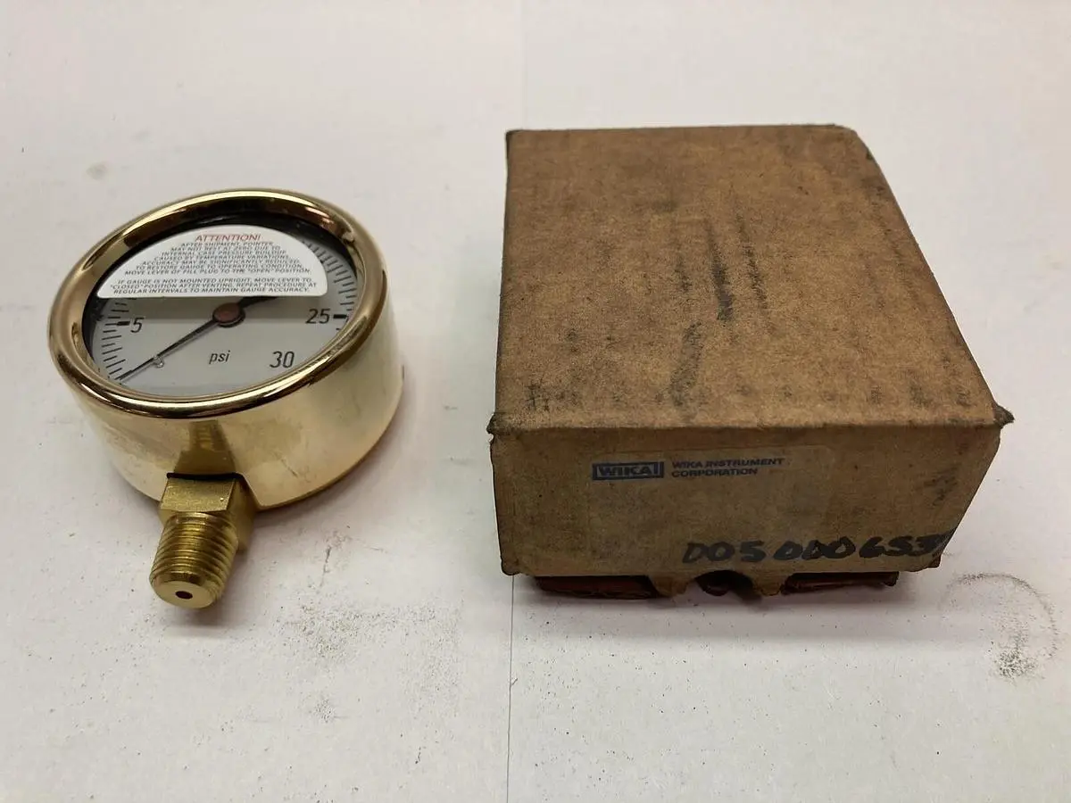 New | in-Stock WIKA 1/4 INCH NPT 0-30 PSI Universal Pressure Meters | Surplus Asset Holdings #1219912