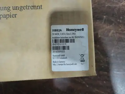 NEW HONEYWELL XI882A