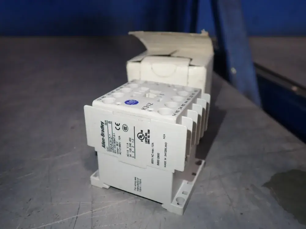 NEW ALLEN BRADLEY 700K31Z