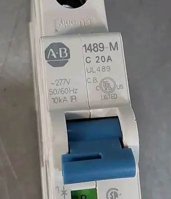 Allen-Bradley 1489-M1C200 Amp Mini Circuit Breaker Loc4E26