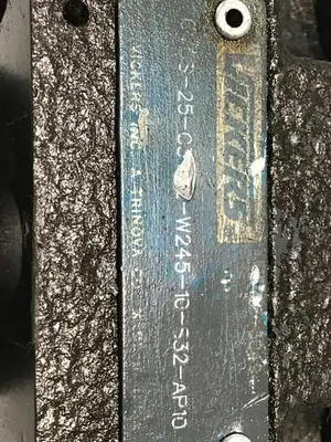 USED VICKERS DG4V-35-2AL-M-U-HL7-60-EN490