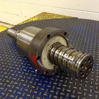 USED CINCINNATI MILACRON CM SCREW VE 165-7