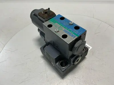 USED VICKERS DG4V-3S-2AL-M-U-HL7-60-EN490