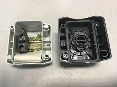 NEW TELEMECANIQUE XALD101