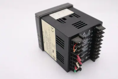 HONEYWELL DC230L-E0-00-10-0A00000-00-0 TEMPERATURE CONTROLLER STOCK K-384-D