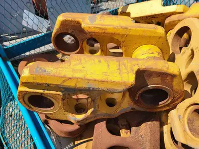USED CATERPILLAR 6T-8049