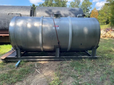 USED Stainless 2000 Gallon