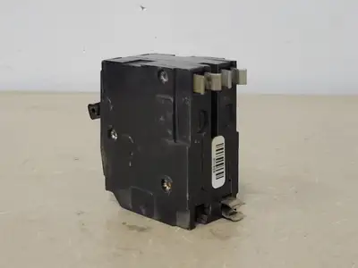 Used SQUARE D QO220 Switchgears British Columbia CA | Lenmark #240192