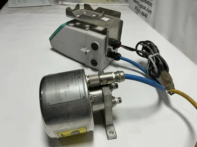SIEMENS 7ME4110-2AA10-1AA0 SITRANS F C MASSFLO Mass 6000 DIGITAL FLOWMETER TRANSMITTER