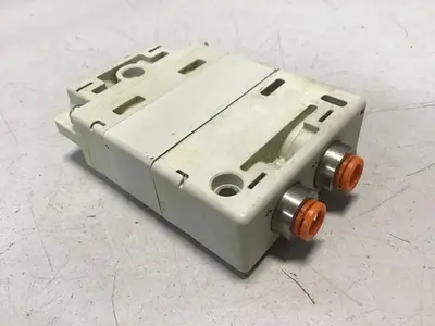 USED SMC VQ2000-FPG