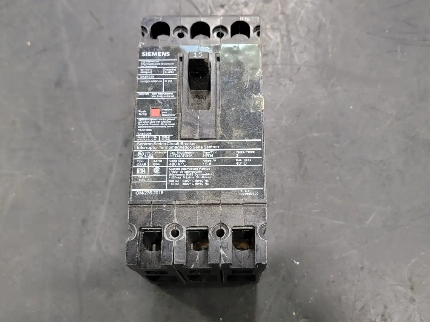 NEW SIEMENS HED43B015