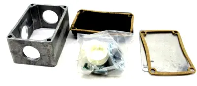NEW WARNER ELECTRIC 5370-101-042 CLUTCH CONDUIT BOX 5370101042