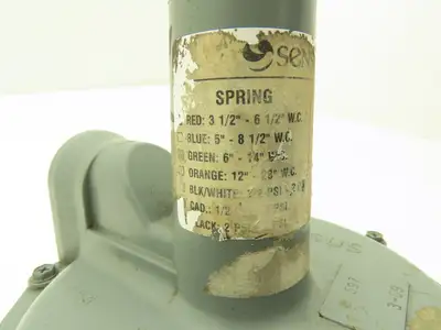 Sensus 143-80 Service Regulator Gas Pressure 3/8" Orifice 1/2" NPT 6-14" WC