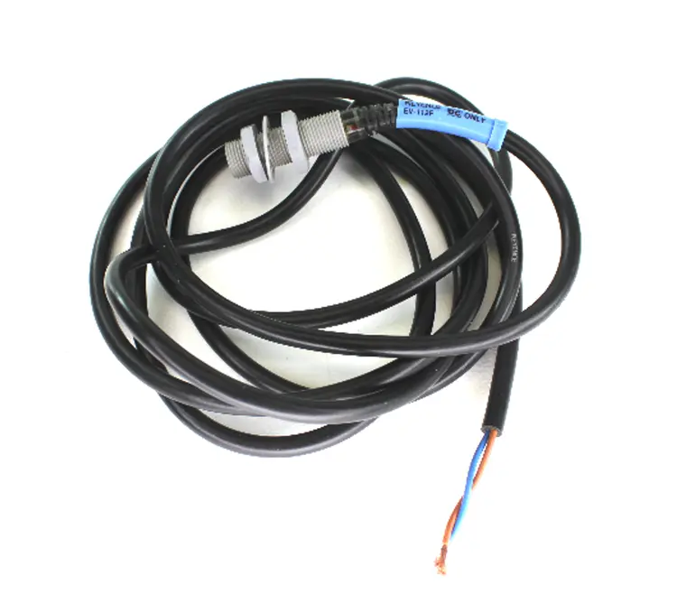 Used KEYENCE EV-112F Proximity Sensors Kentucky US | Industrial Parts R Us Inc. #357111