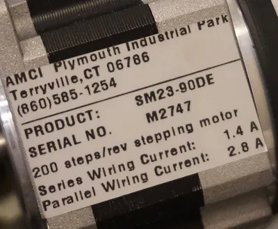 NEW ADVANCED MICRO CONTROLS SM23-90DE STEPPER MOTOR 200 STEPS / REV, SM2390DE