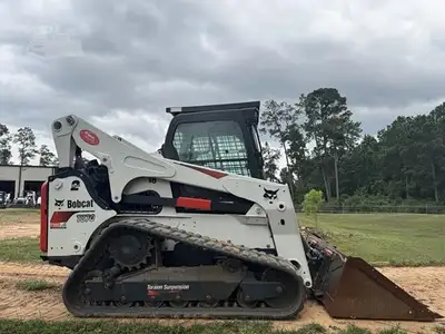USED 2018 Bobcat T870