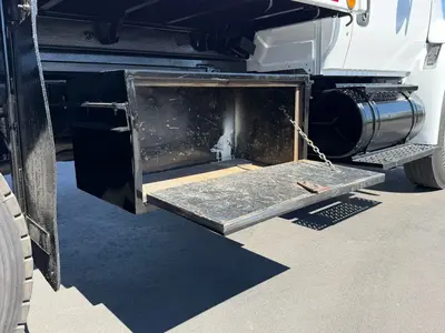 Used 2003 INTERNATIONAL 4300 Box trucks California US | Lillo Machinery #1542381