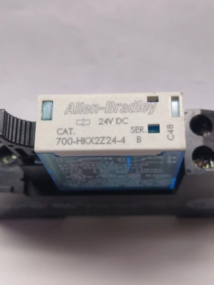 USED Allen Bradley 700-HC14Z24-4 + 700-HN122 5A
