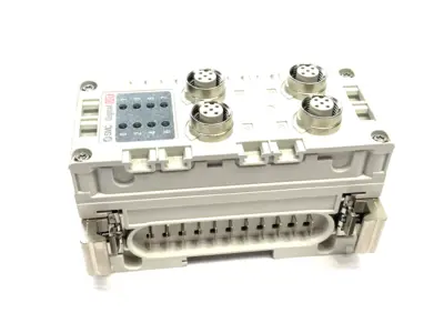 USED SMC DIGITAL OUTPUT MODULE PNP 8-POINT 4XM12