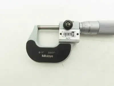 Mitutoyo 193-211 Mechanical Digit Outside Micrometer w/Counter 0-1" Range .0001"