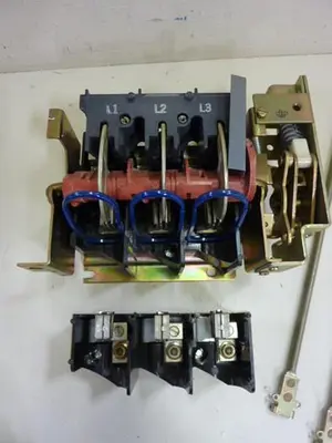 NEW SQUARE D 9422ATE-12
