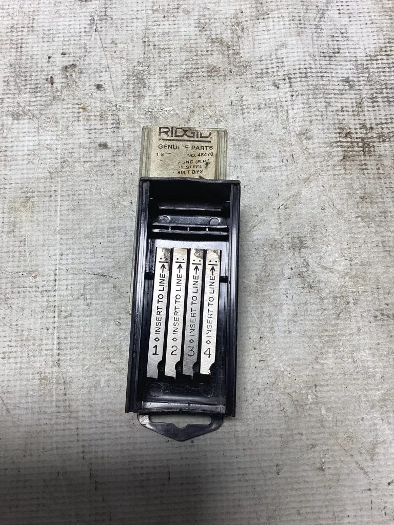 Ridgid 48470 7/16″-14 UNC Right Hand Alloy Steel 500B Bolt Dies