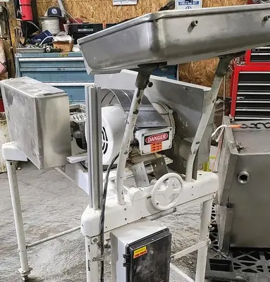 Fitzmill D6 6" Hammer Mill