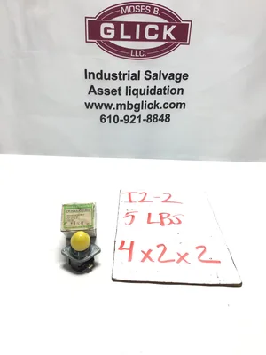 GE CR2940UC212D2 Heavy-Duty Oil-Tight Yellow Indicator Light
