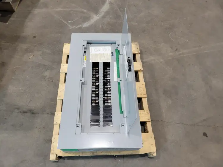 Used GENERAL ELECTRIC AQF3421MBX Switchgears British Columbia CA | Lenmark #835314