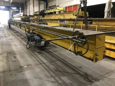 USED DEMAG 3,2 TON X 19 000 MM