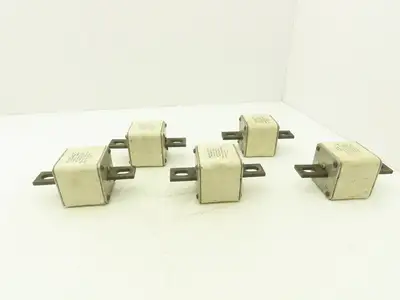 General Electric 218A4387P44 Current Limiting Fuse 525A 700V Lot of 5
