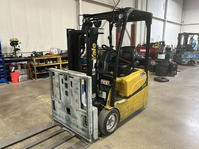 Used 2021 YALE ERP030VT Misc Forklifts Illinois US | Somerset Equipment Sales #1542838