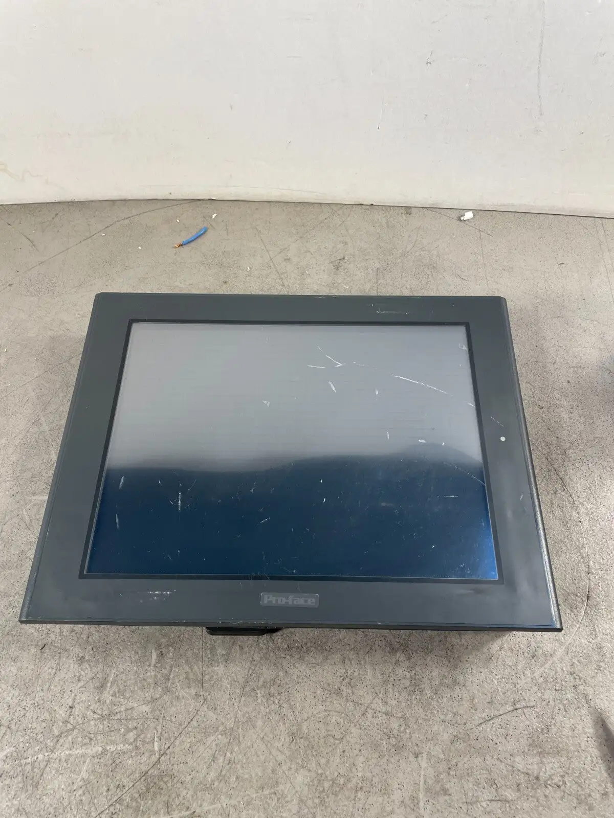 USED Pro-Face Pro-Face 3180021-02 GP2600-TC11