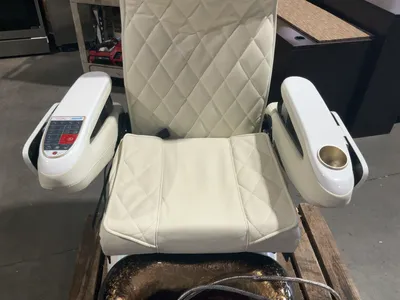 Used GULFSTREAM 9660-5 PEDICURE MASSAGE CHAIR Salon & Spa (Misc) Michigan US | Miedema Asset Management Group #1455011