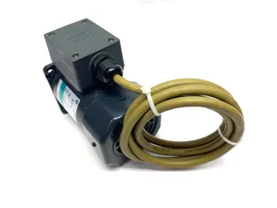 Used Oriental Motor AC Induction Motor 3-Phase 200/220/230 VAC 1/8HP 90W A.C. Motors Michigan US | Maverick Industrial Sales #1390762
