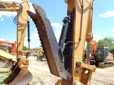 Used 1996 CATERPILLAR 320B Excavators Massachusetts US | Brookside Equipment Sales #1421908