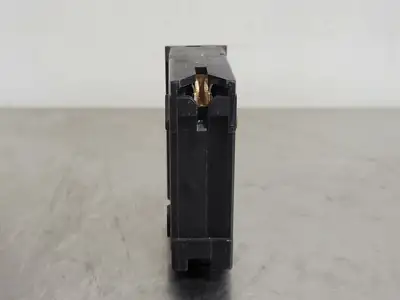 USED SQUARE D HOM130