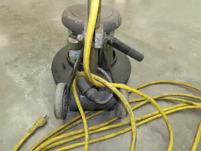 Used DAYTON _UNKNOWN_ High Speed Burnishers Indiana US | Arrow Industrial #1368338