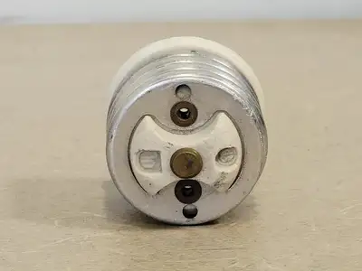 USED LEVITON 000-08681