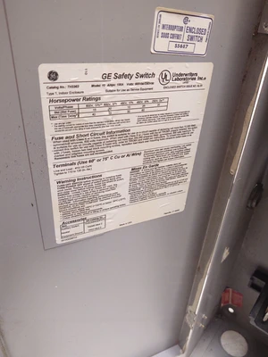 GE General Electric Square D Heavy Duty Safety Switch 100 AMP 600 VAC NP1578000E