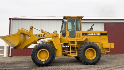 USED 2022 Deere 544G