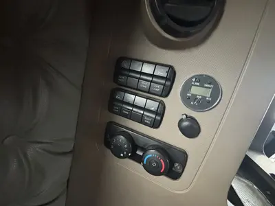Used 2011 FREIGHTLINER CASCADIA Campers, Caravans, Motorhomes Wisconsin US | Proxy Equipment #1426135