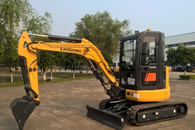 USED 2023 Liugong 9035