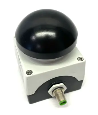 USED SIEMENS COMMAND DEVICE ENCLOSURE, LARGE BLACK MOMENTARY PUSHBUTTON