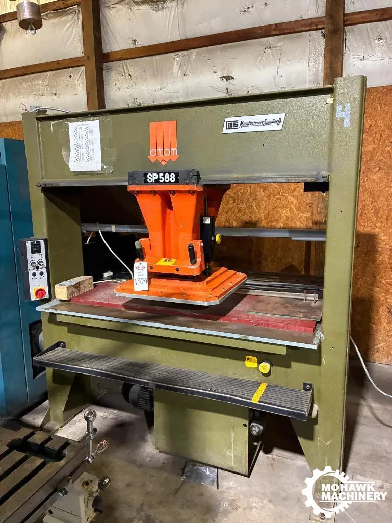 40 TON ATOM “SP588/40” TRAVELING-HEAD HYDRAULIC DIE CUTTING CLICKER PRESS