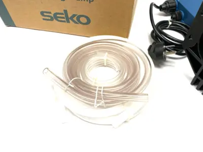USED SEKO TEKNA ELECTROMAGNETIC METERING PUMP, WALL MOUNT, 0.4–110 L/HR