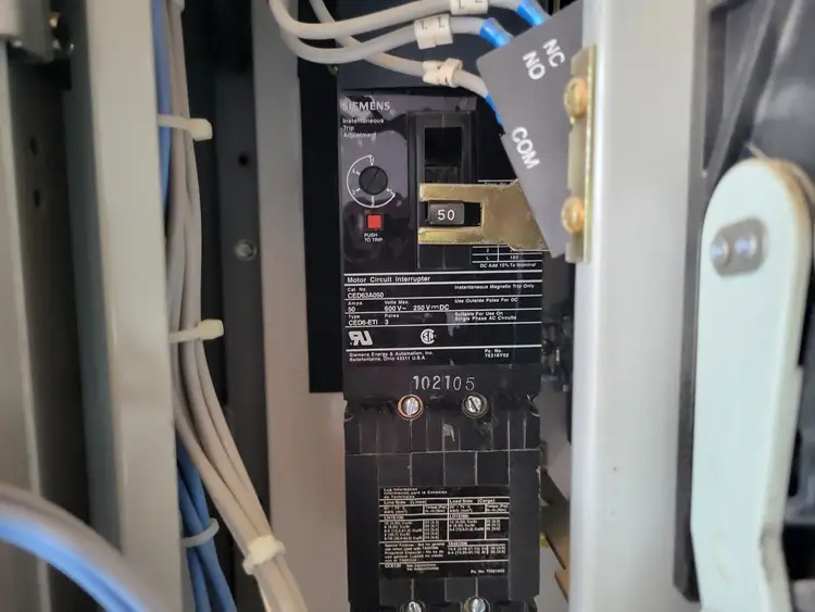 Used SIEMENS CED63A050 Switchgears British Columbia CA | Lenmark #242192