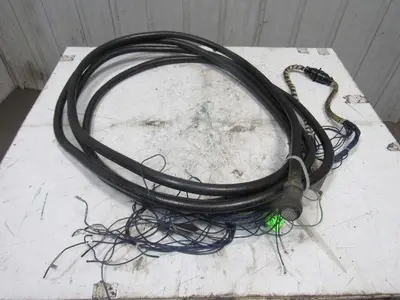 Yaskawa Yasnac XRC UP130 XRC 2001 Cable Assembly Number 138266-2 REV 9 32' Long