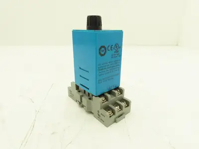 Idec RTE-B2AD24 Electronic Timer Relay Socket 24V 10A 240V 4 Adjustment Lot of 3